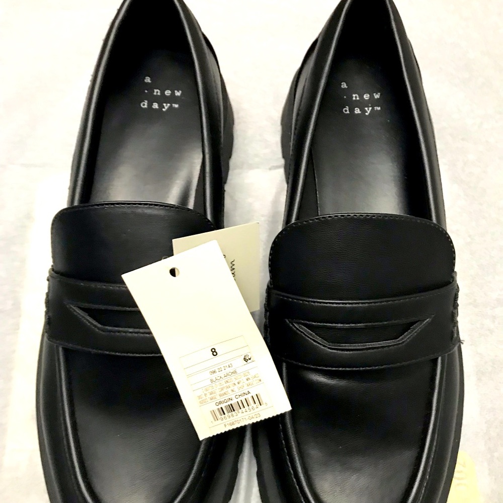WOMEN’S PARIS LOAFERS SHOES BY A NEW DAY. DESIGNED FOR COMFORT WEAR, NEW, SIZE 8